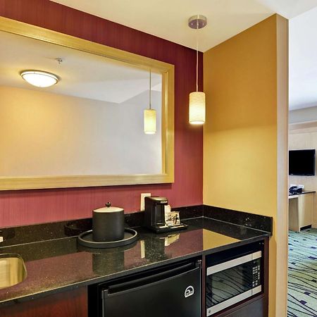 Hampton Inn & Suites Crabtree Ралі Екстер'єр фото