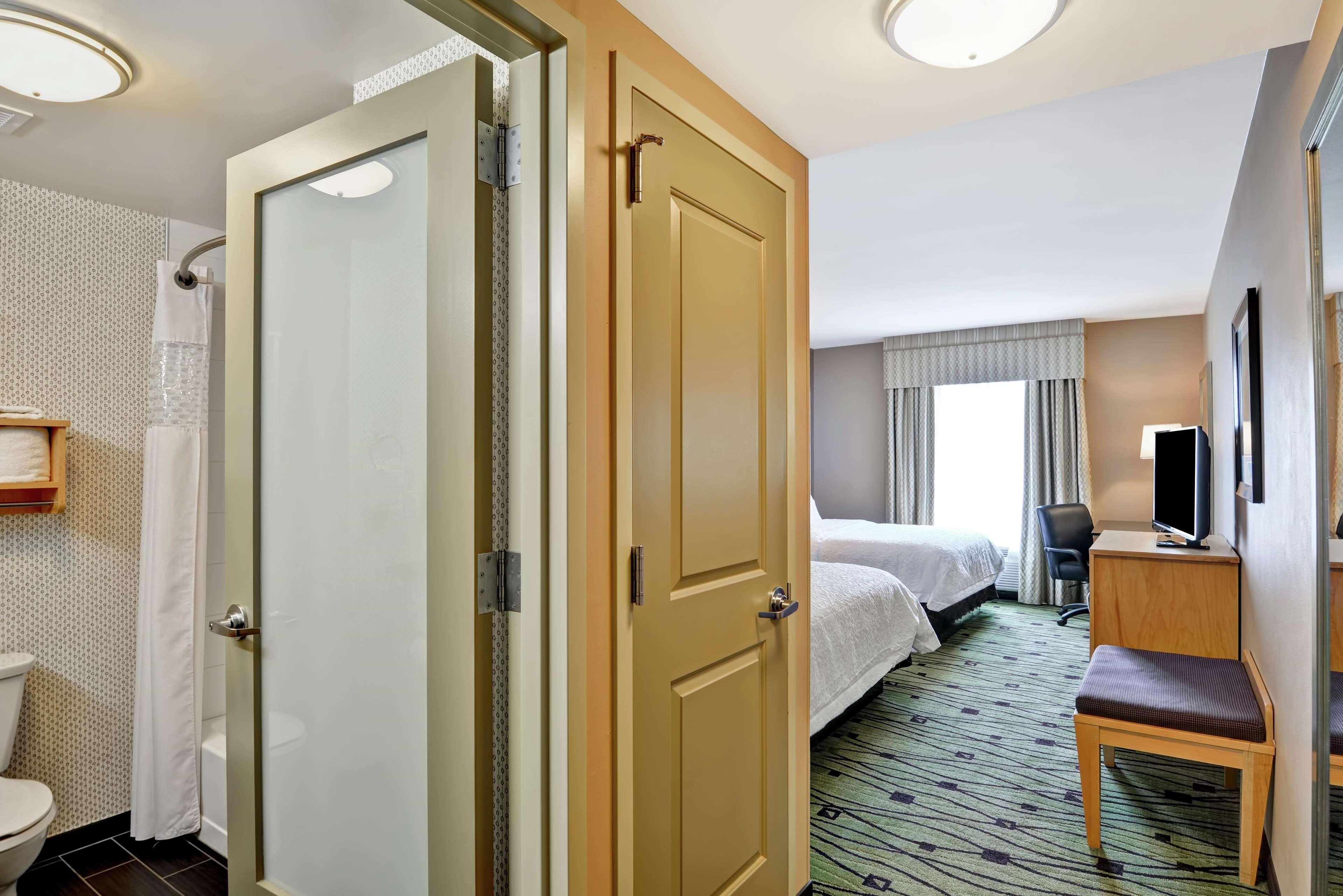 Hampton Inn & Suites Crabtree Ралі Екстер'єр фото