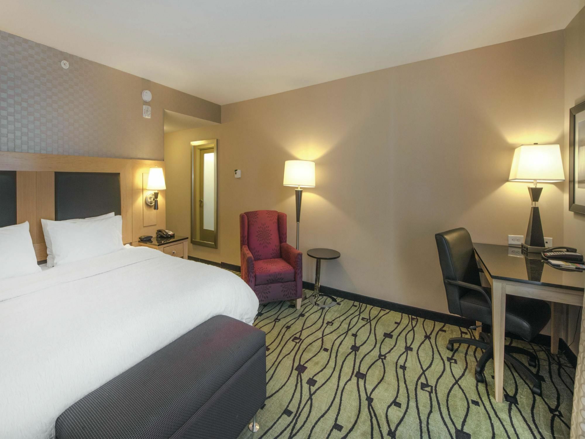 Hampton Inn & Suites Crabtree Ралі Екстер'єр фото
